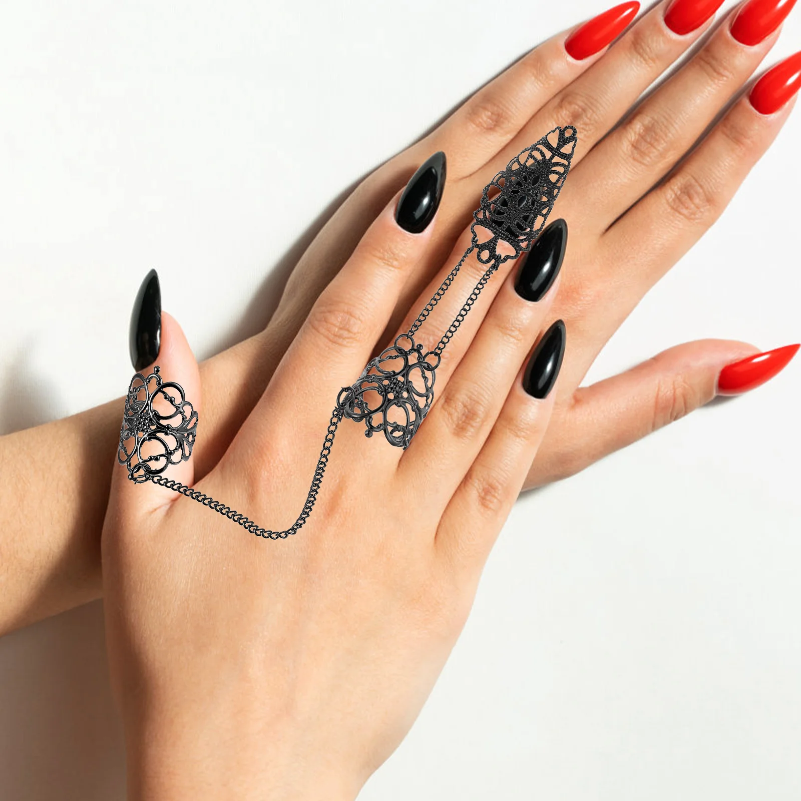 

1pcs Hollow Pattern Ring Gun Black 0557 Claw Chain Rings for Women Nail Gothic Metal Decor Non Deform Long Use