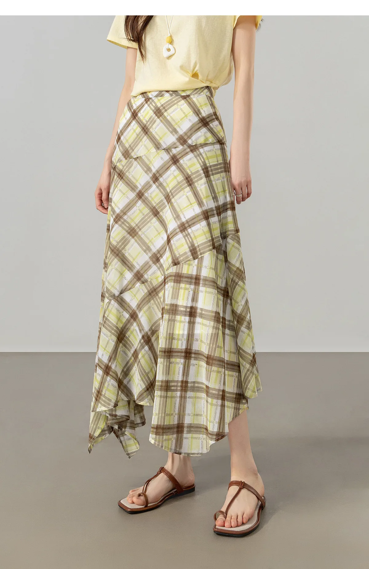 SENTUBILA Damen Sommer Karierter Rock 2026 Neuer Unregelmäßiger Gelber Langer Meerjungfrauenrock Damenkleidung Alltagsoutfit 162QK7007 – Detail 23