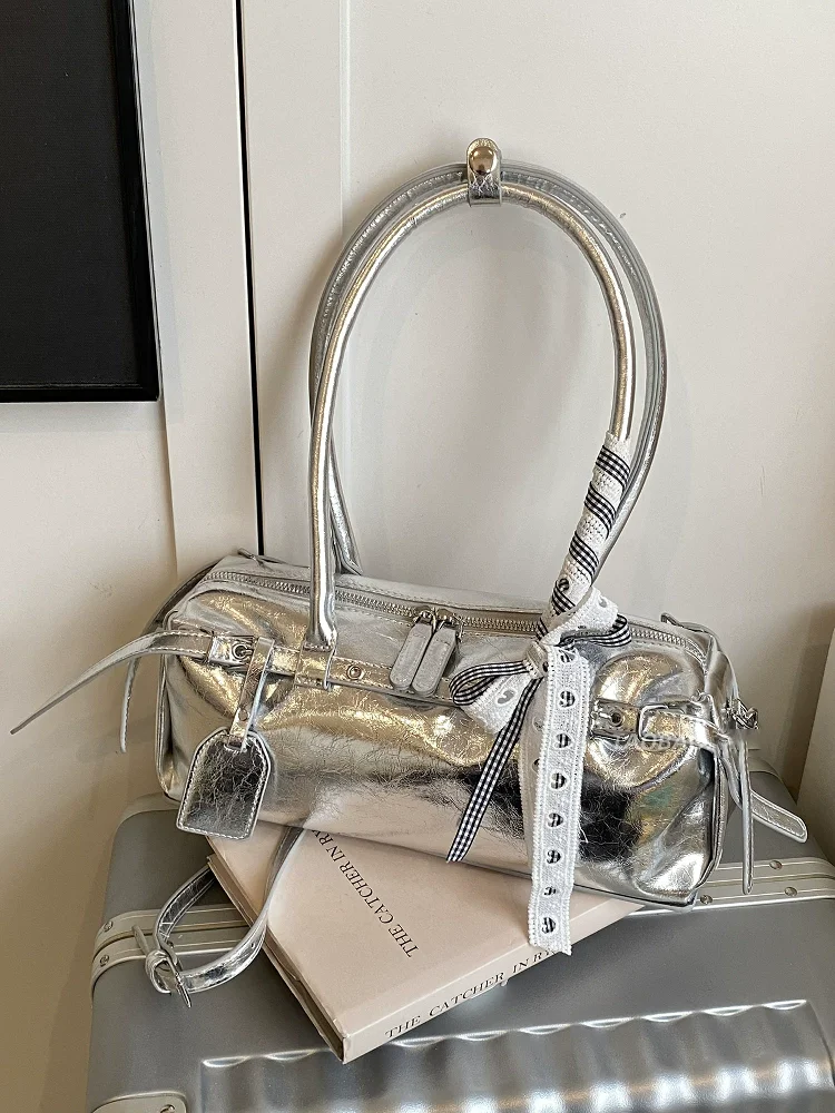 

High-grade French Stick Handbag Bow Ribbon High Quality Silver Belt Shoulder Bag Korean Style Y2K Cylinder Underarm Bag Large