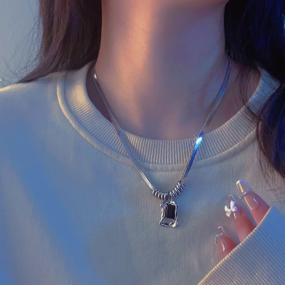 New Stainless Steel Snake Chain Zircon Pendant Necklace For Women Hip Hop Ladies Clavicle Chain Sweater Chain Jewelry Wholesale