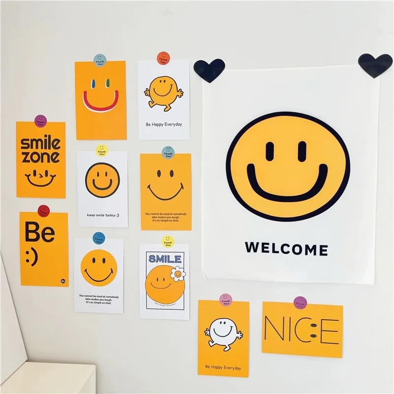 Smiley Wall Tapestry Kawaii Room Decoration Bedside Tapestry Background Fabric in Girls Bedroom Tapestry Photo Prop Decoration