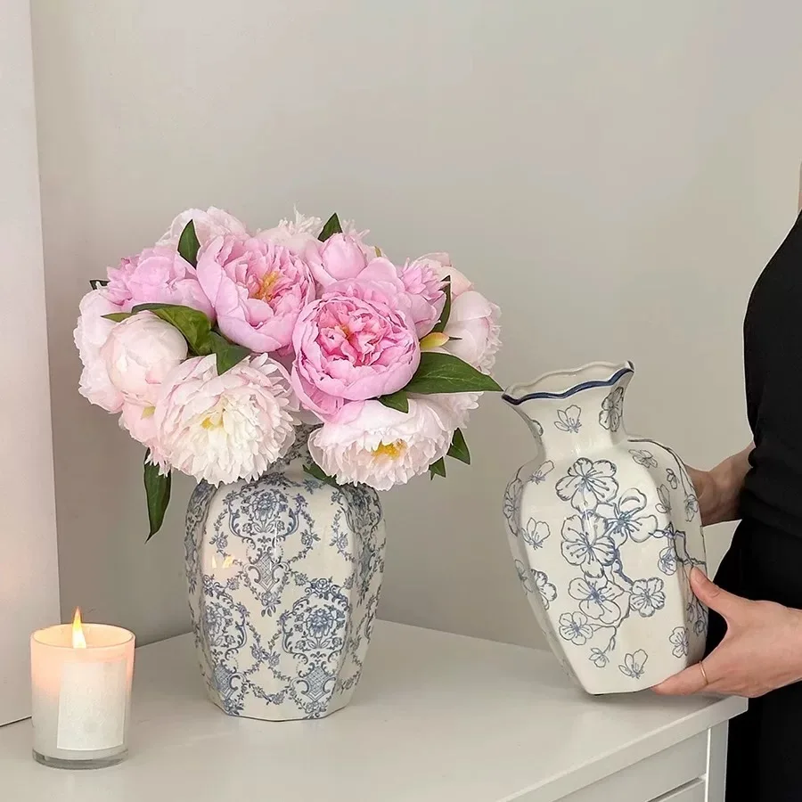 

HYS medieval blue and white porcelain retro ceramic vase flower arrangement ornament advanced sense niche home decoration vase