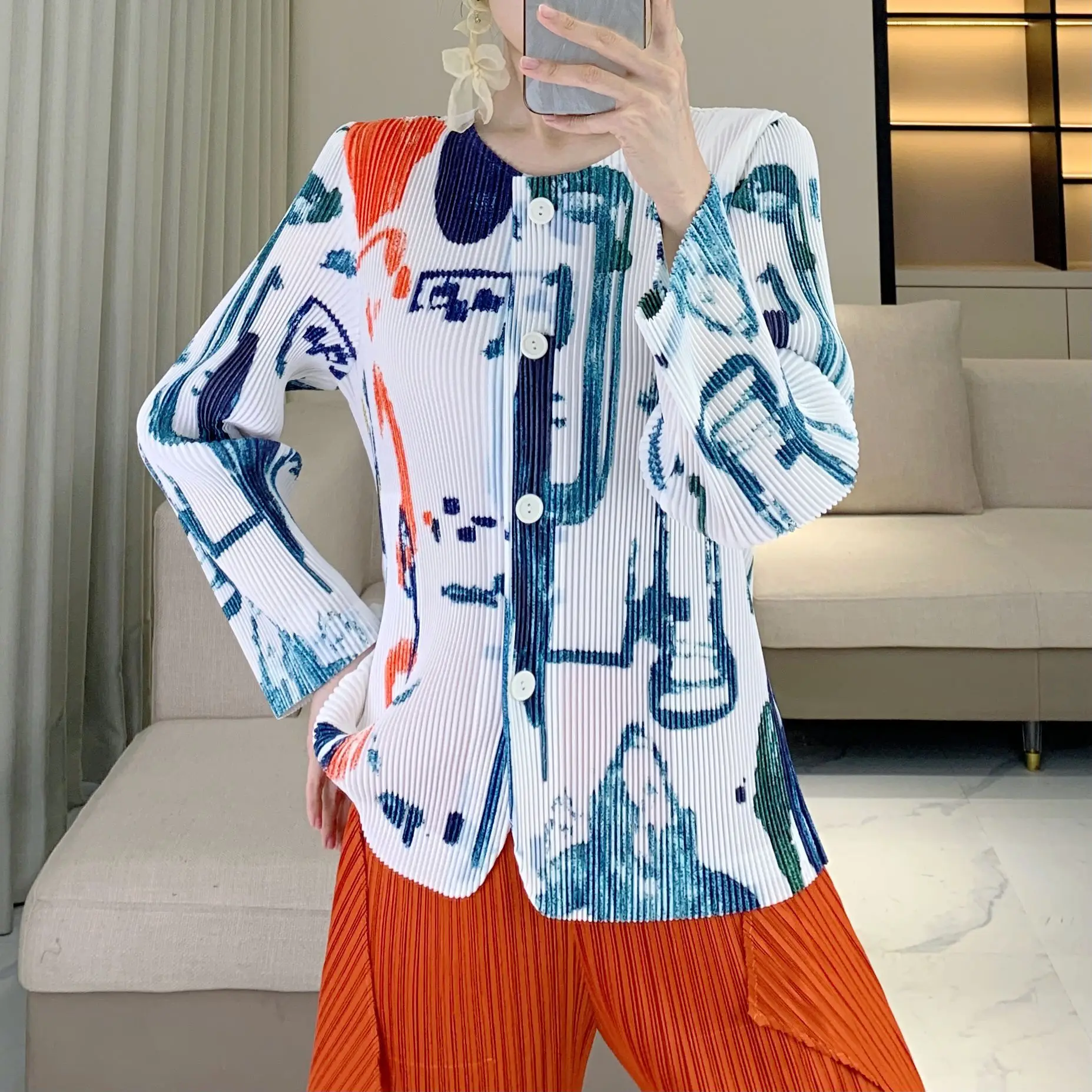 Miyake Spring and Fall 2025 Fashion Jacket Women Loose Round Neck Casual Women's Wear Versatile Commuter Cardigan on Clothes