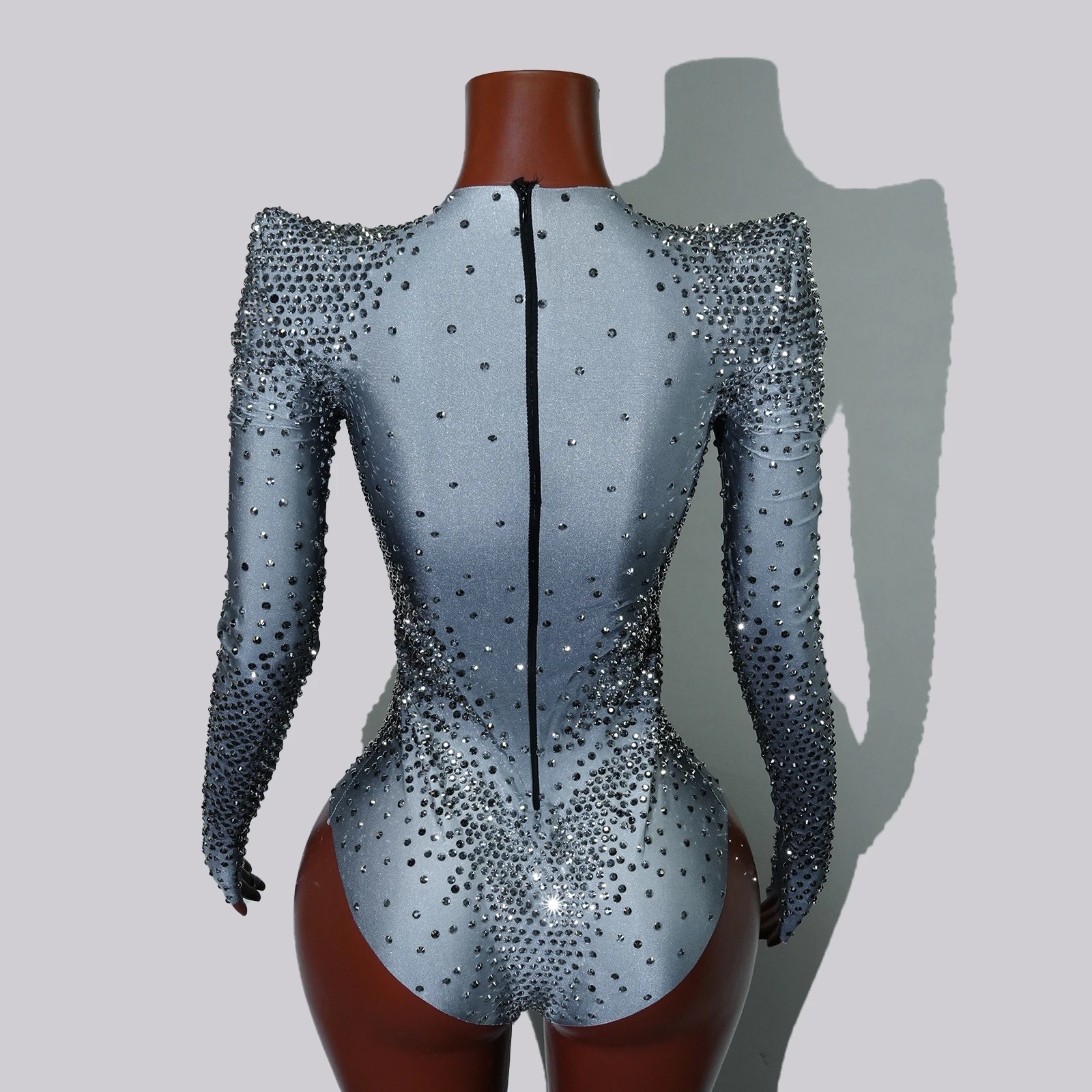 Body brillante con diamantes de imitación plateados, traje de cantante de manga larga, traje de actuación, espectáculo de danza Gogo, fiesta de arrastre, celebración