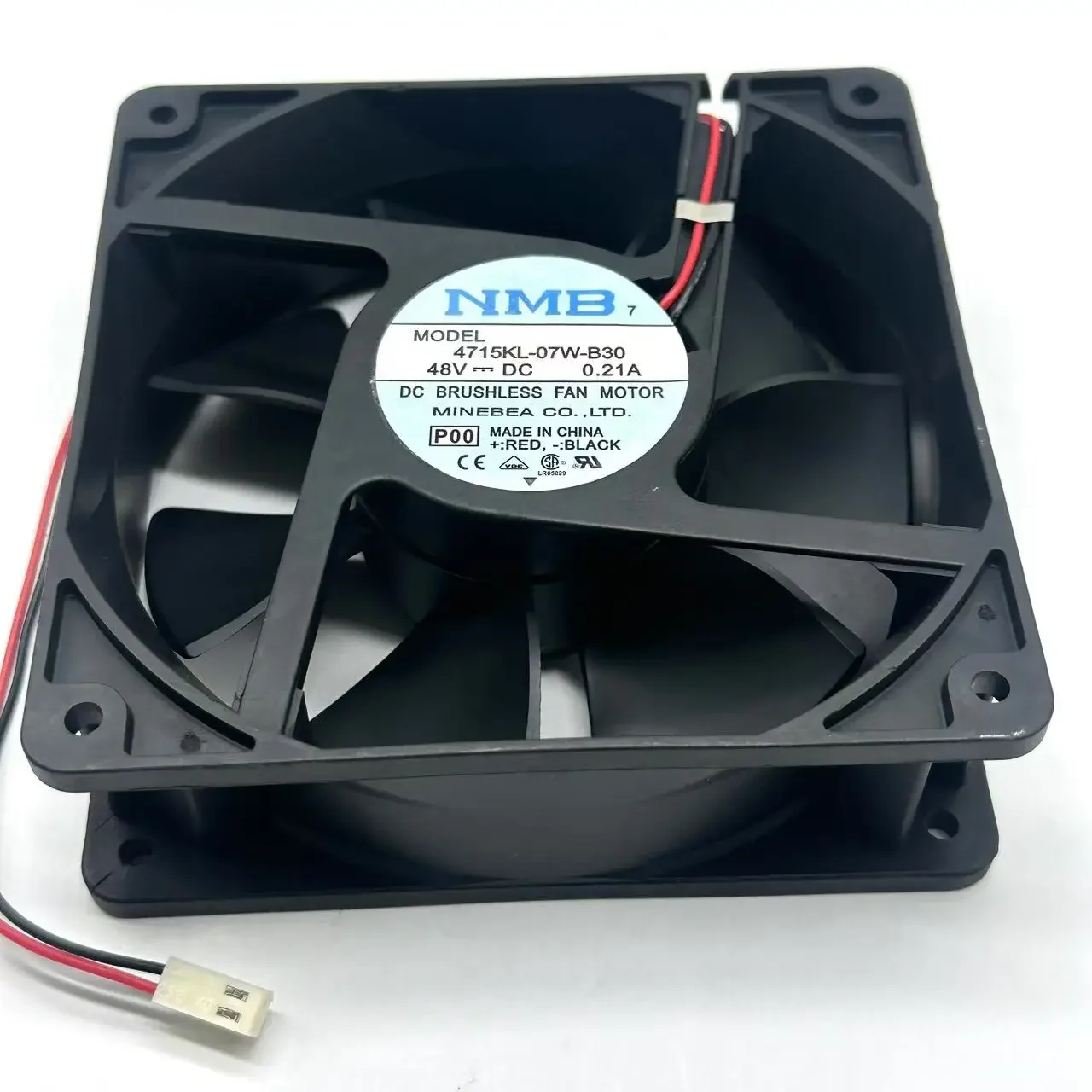 

NMB 4715KL-07W-B30 DC 48V 0.21A 120x120x38mm 2-Wire Server Cooling Fan