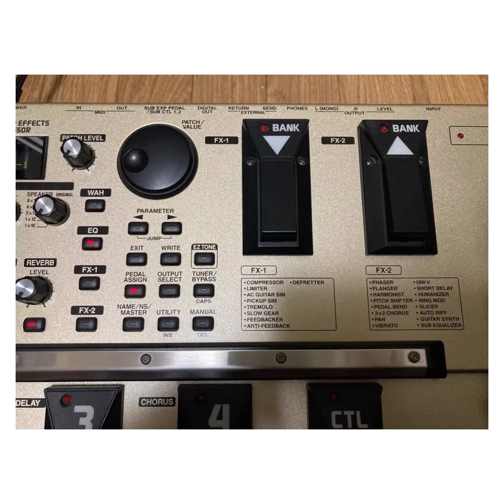 เอฟเฟคกีตาร์ Boss GT-6 สแตนเลส สำหรับกีตาร์เบสและกีตาร์ไฟฟ้า สภาพ 95% มือสอง อุปกรณ์เสริมเครื่องดนตรี