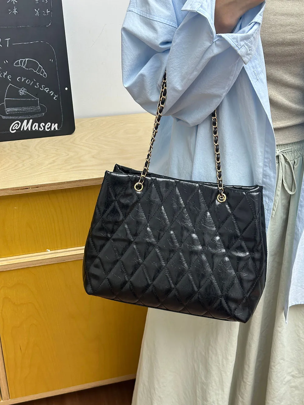 Hot Sale Large Capacity PU Leather Shoulder Bag Minimalist Tote Bag Casual Style Daily Fashion Single Shoulder Bags For Women