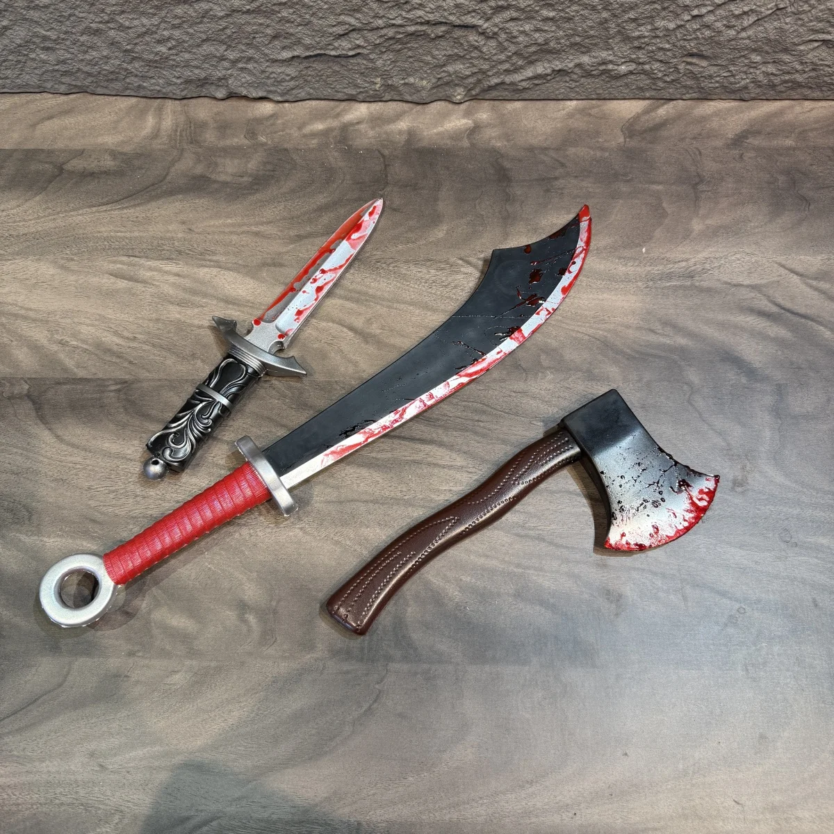 Разнообразные выдвижные пласти – обзор и цена Cosplay Prop Knife
