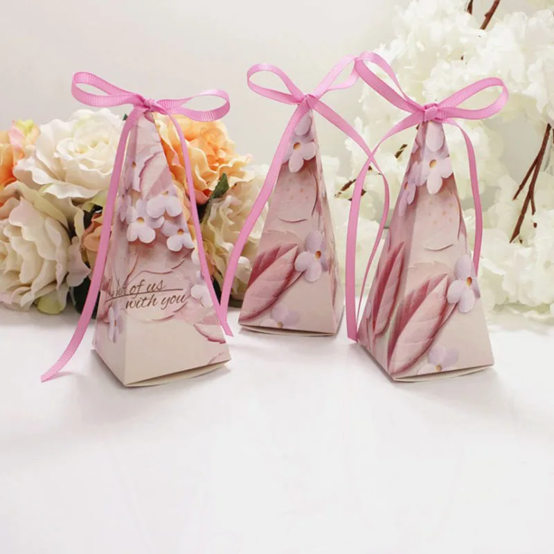 10pcs/lot High end Triangular Pyramid Chocolate Packaging Box Wedding  Dragees Box with Ribbon Gift Boxes for Events