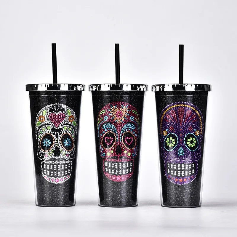 

2024 Double plastic straw cup Diamond Creative Skull Water Cup Halloween large capacity drink cup