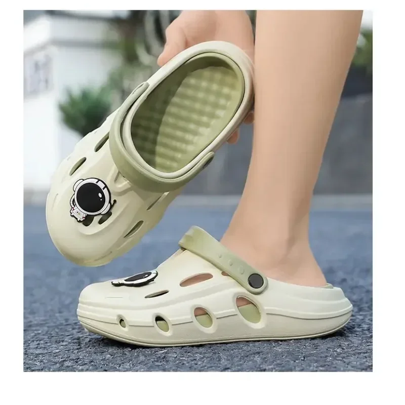 2025 Pantofole da esterno antiscivolo con fondo spesso estivo da uomo Sandali con fondo morbido casual Scarpe slip-on in EVA con tacco piatto traspirante