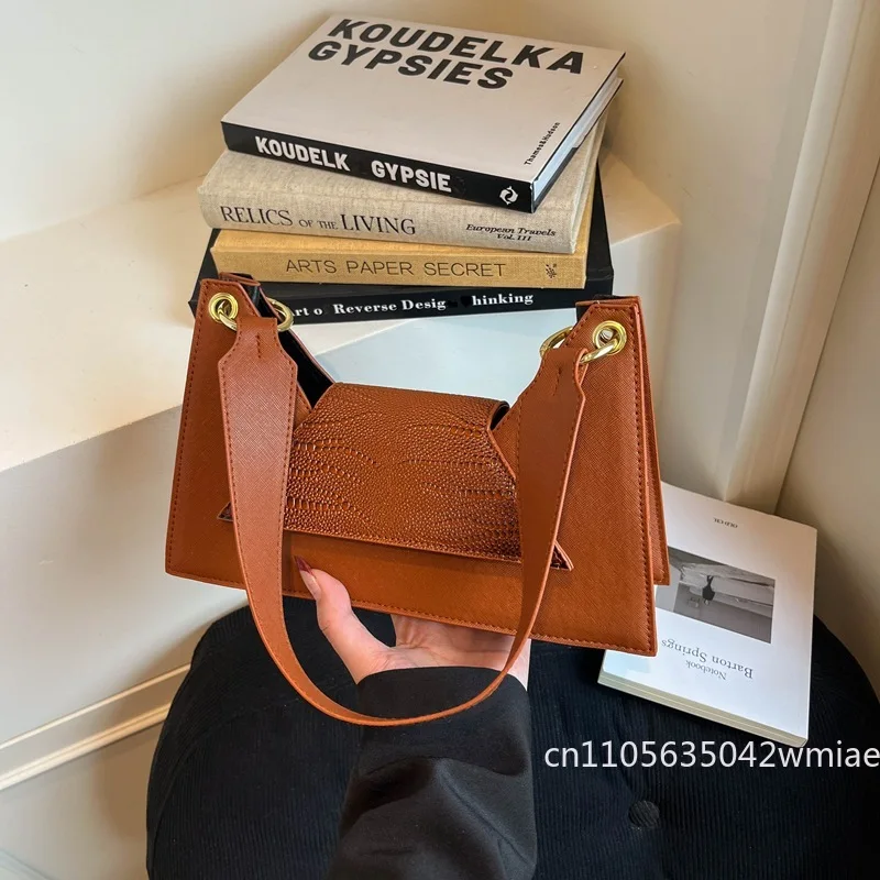 New Women's Shoulder Bag Fashion High Quality Women's Handbag Solid Color Versatile Commuter Multi Functional Mobile Storage Bag