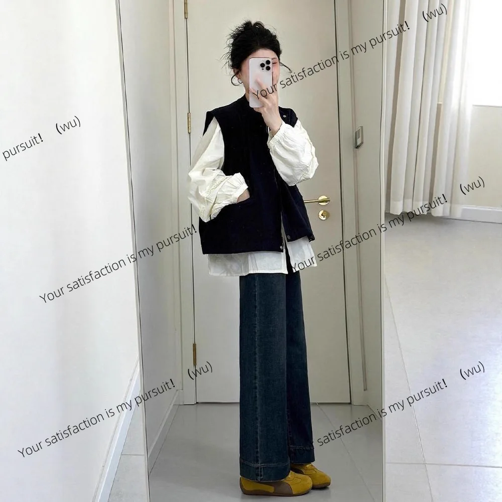 

25 popular Korean age-reducing vest stacked French shirt casual jeans set