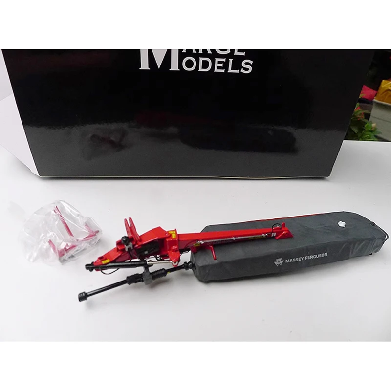 

Diecast 1/32 Scale MF DM 408 TL Tractor Parts Alloy Car Model Tractor Accessories Collection Gift Static Display