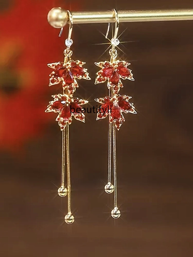 Light luxury high-end 18K gold red maple leaf earrings for women, new, niche design earrings