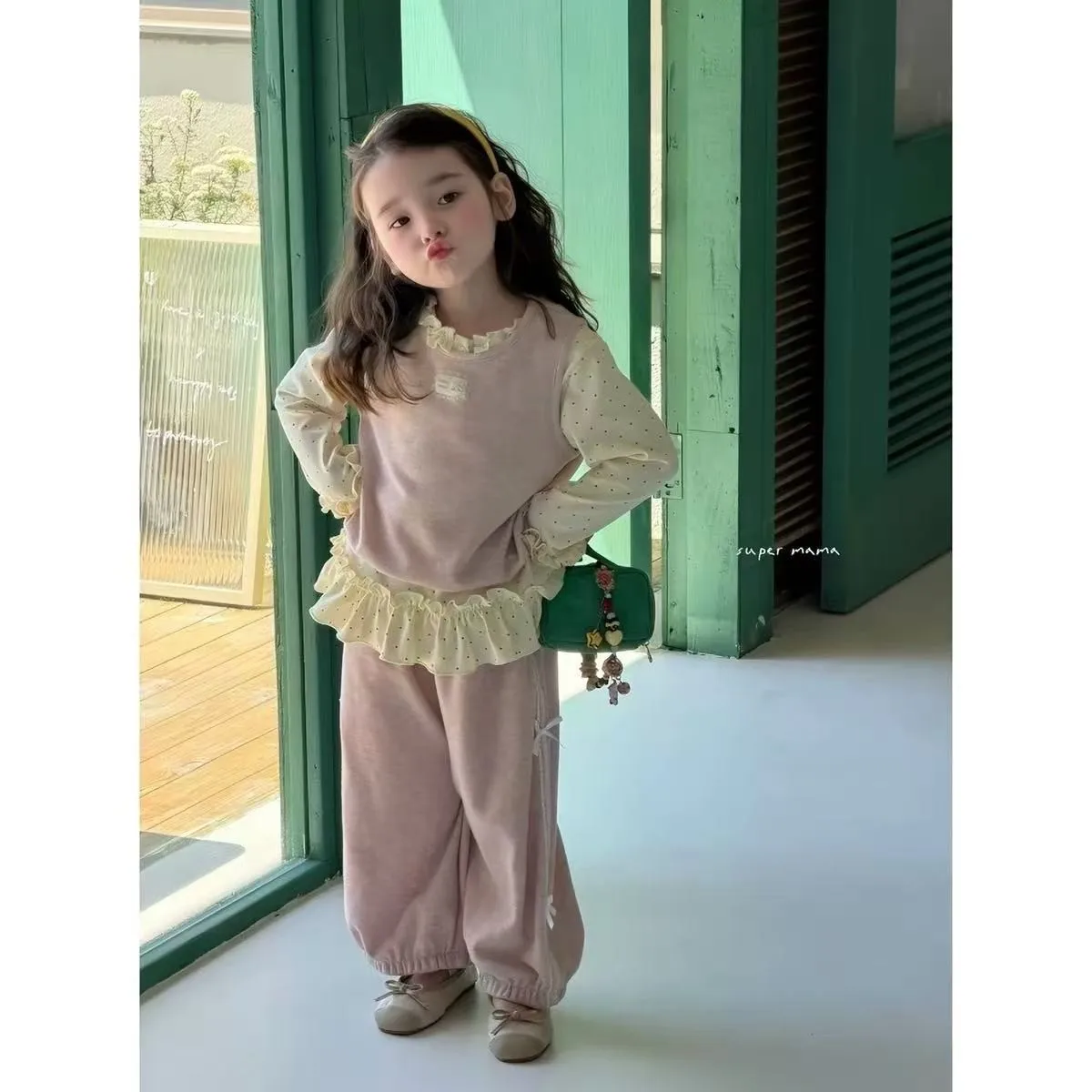 Suit Girls Autumn Vest Baby Korean Version Three Piece Set Girls Western-style Shoulder Children Fashionable Set
