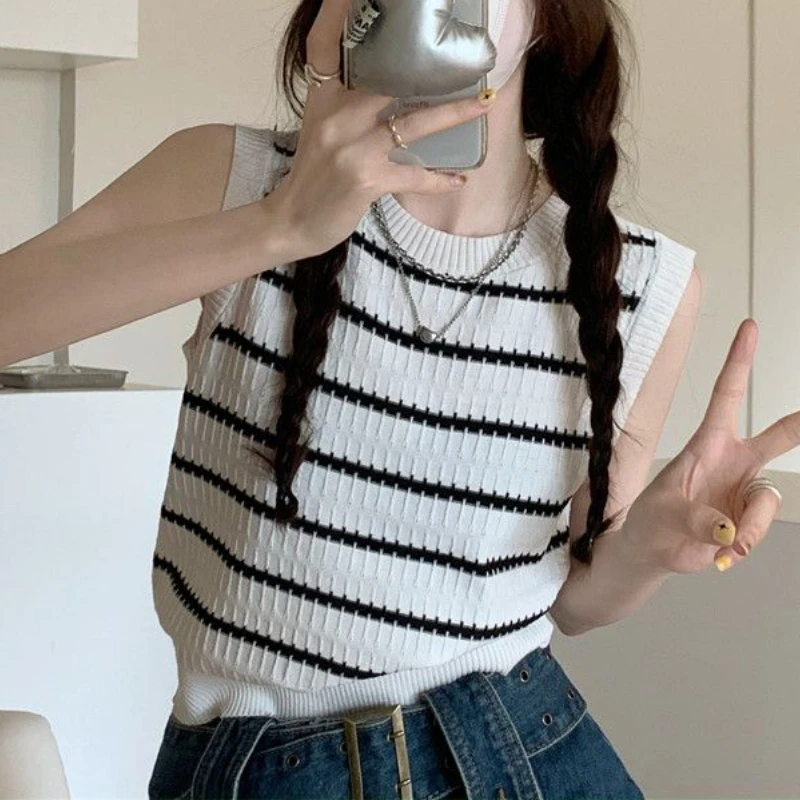 Striped Sweater Vest Women Soft Kawaii Summer Students Casual Vintage Preppy Style Stretchy Temper Aesthetic Clothing Ulzzang