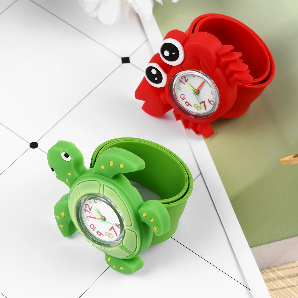 2Pcs Children Watch Marine Animal Cartoon Design Red Crab Green Sea Turtle Creative Kids Wrist Watch Birthday Gift Baby Shower