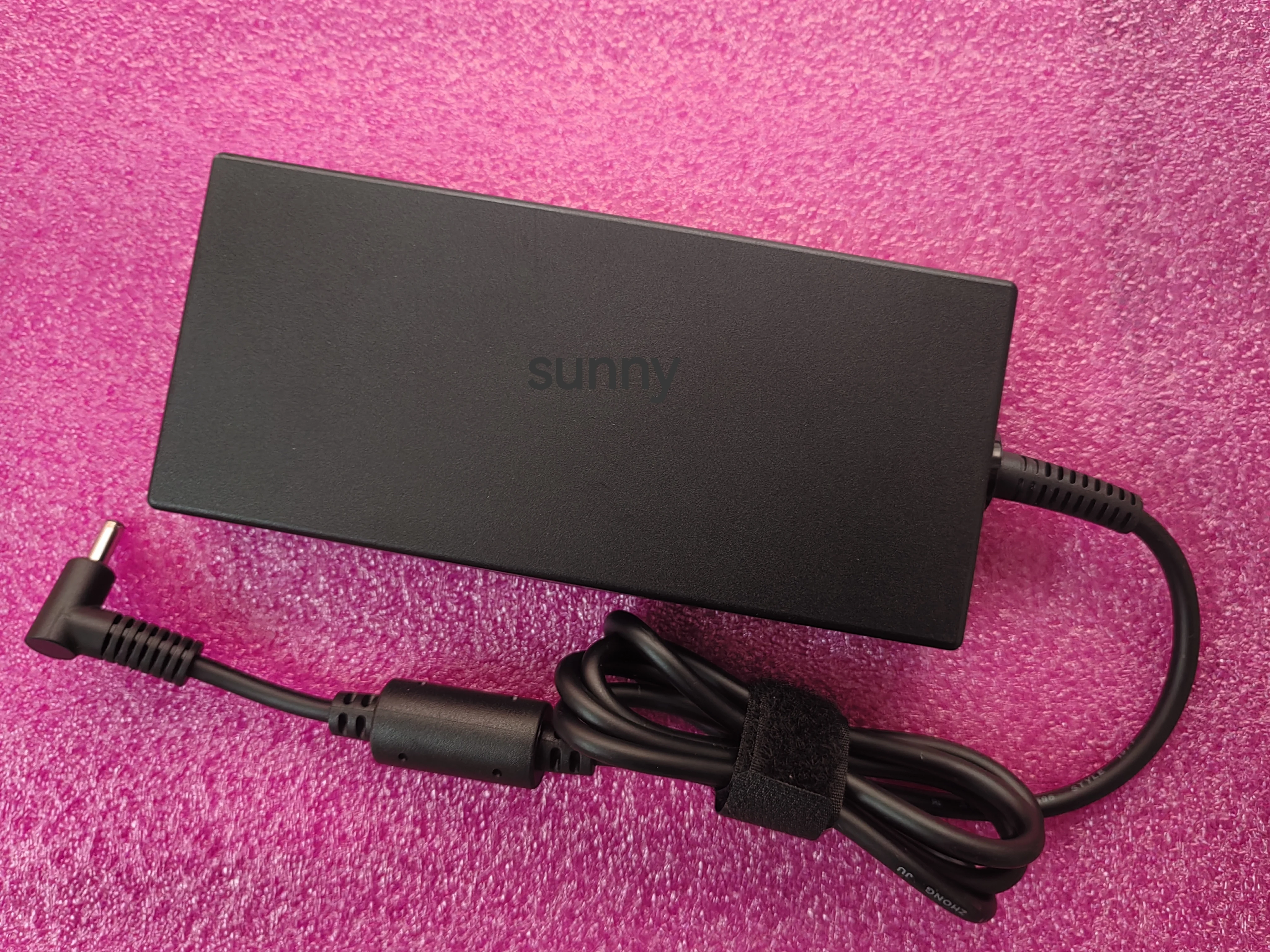 OEW 240.0W Chicony 20V 12A 4.5mm Pin A20-240P2A A240A010P 210013-11 AC Adapter For MSI Crosshair A18 HX A7WFKG RTX5060 Laptop