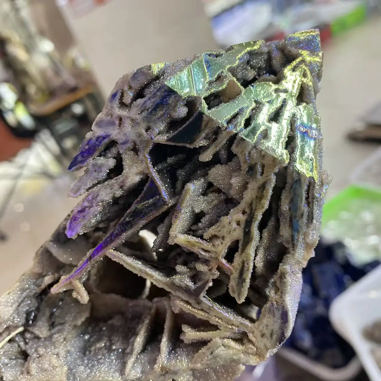 aura! Natural sphalerite crystal quartz tower, for spiritual healing, as a decoration for home or office, to eliminate magnetic