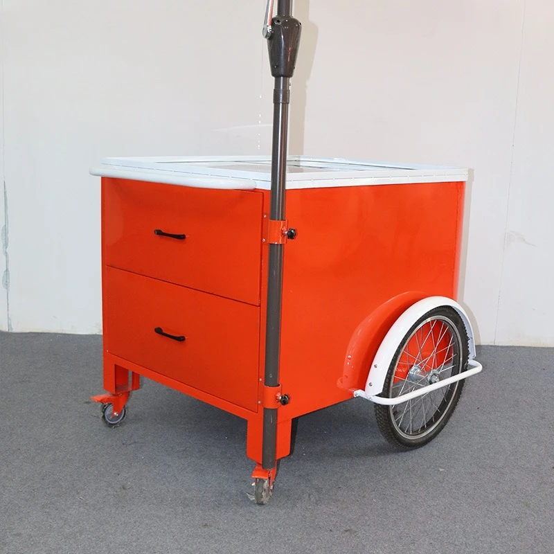

The metal structure is small, cute and durable, and the mobile market sells carts.