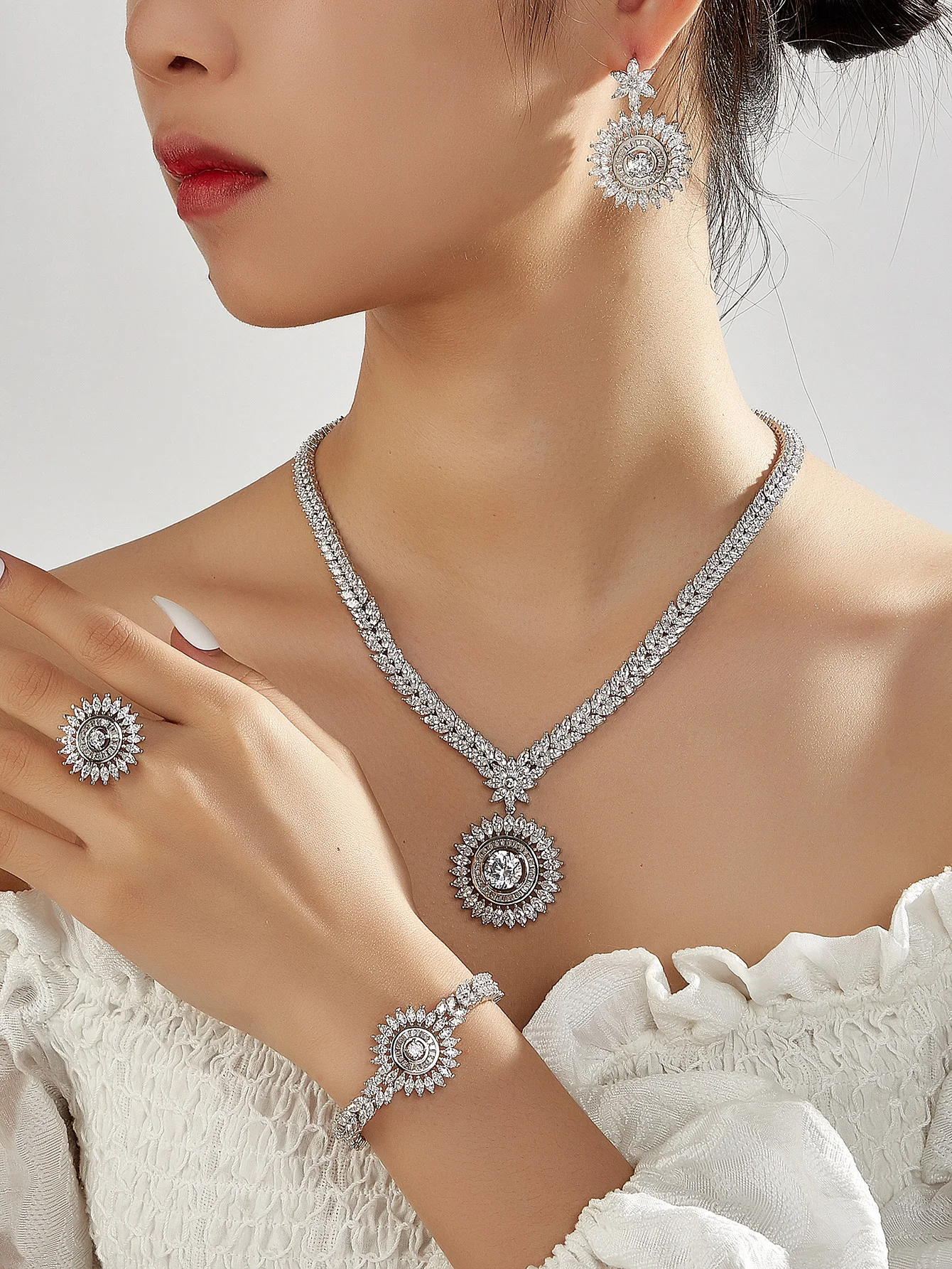 Best Selling Trendy Women Necklaces Set Cubic Zirconia Bridal Jewelry Sets Dubai Wedding Party Accessories Saudi Arabia