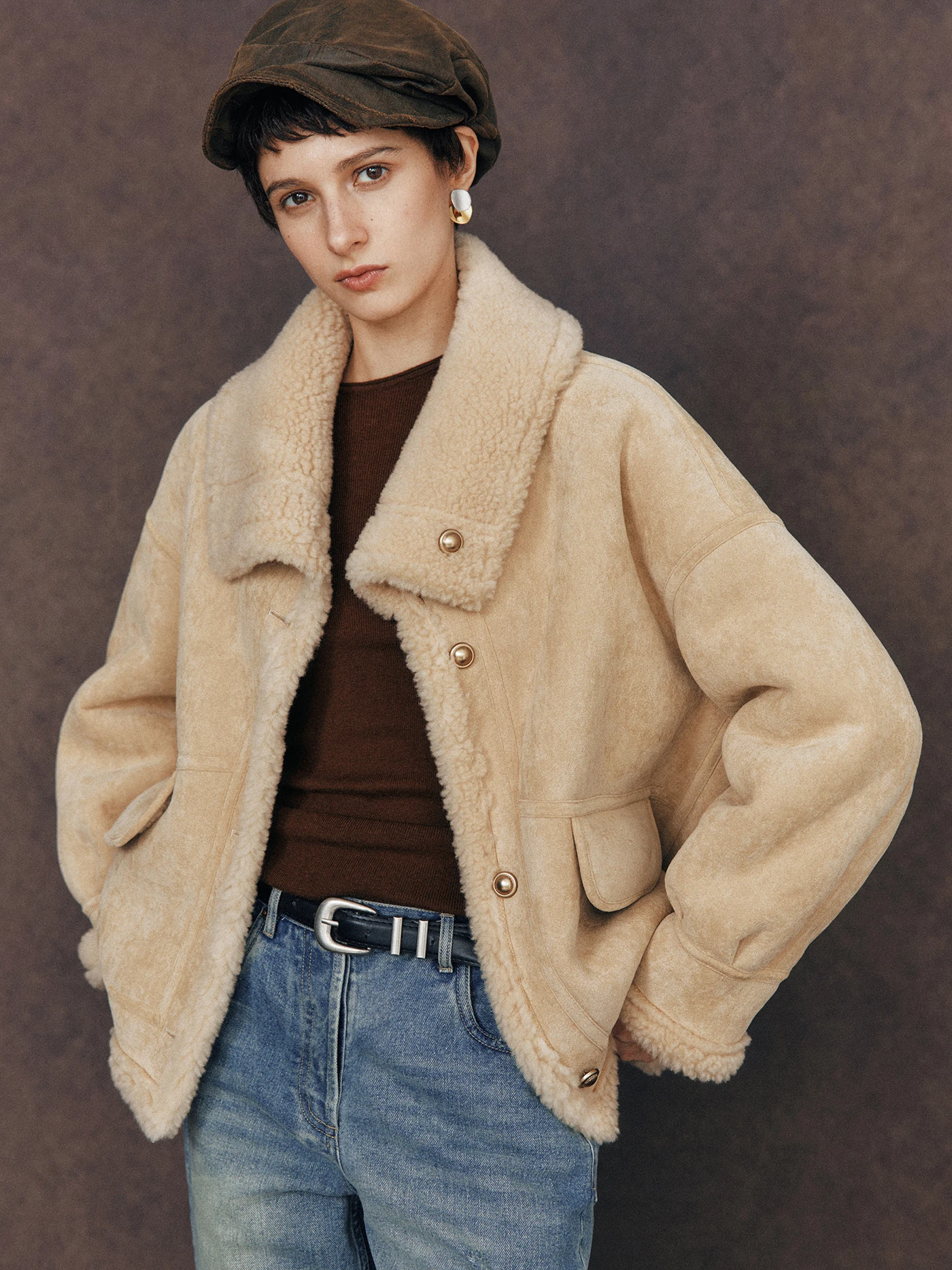 

Двусторонняя одежда, 00% шерсть, свободный приталенный воротник, меховое пальто длиной до плеч, молодежное повседневное теплое пальто из цельной кожи