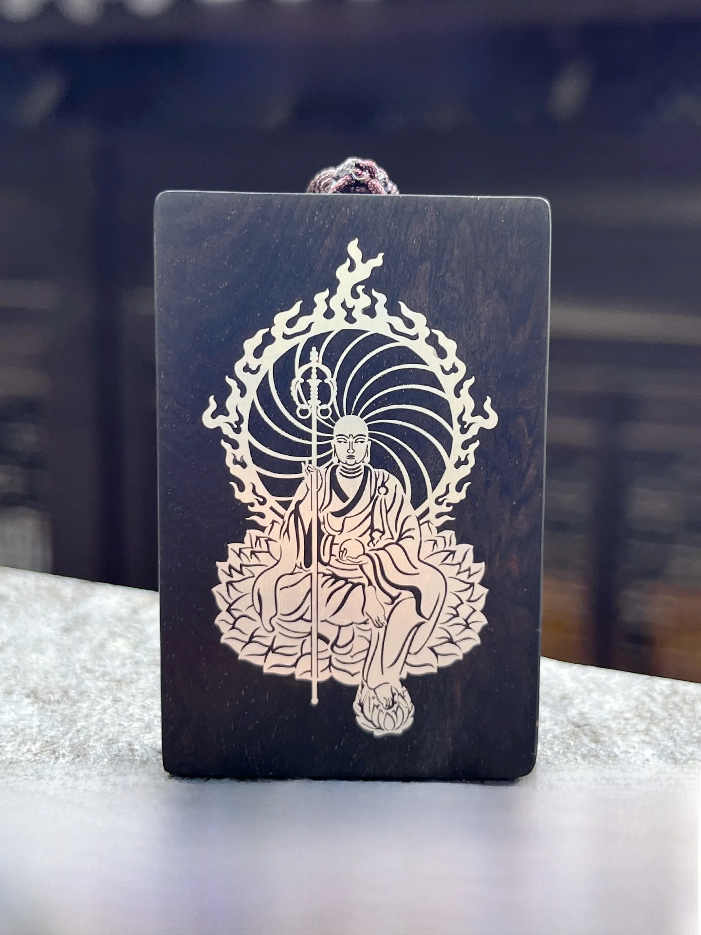 collana-con-ciondolo-protettivo-zen-in-legno-di-ebano-nero-intarsiato-in-argento-puro-amuleto-unisex-del-buddha-dainichi-nyorai-gioielli-alla-moda