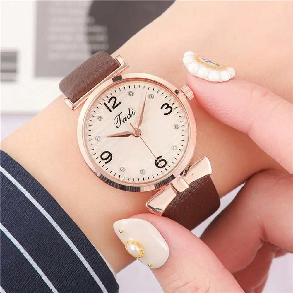 Ladies Quartz Watch Elegant Rhinestone Women's Watch with Metal Bowknot Detail Faux Leather Strap for Ladies for Birthday