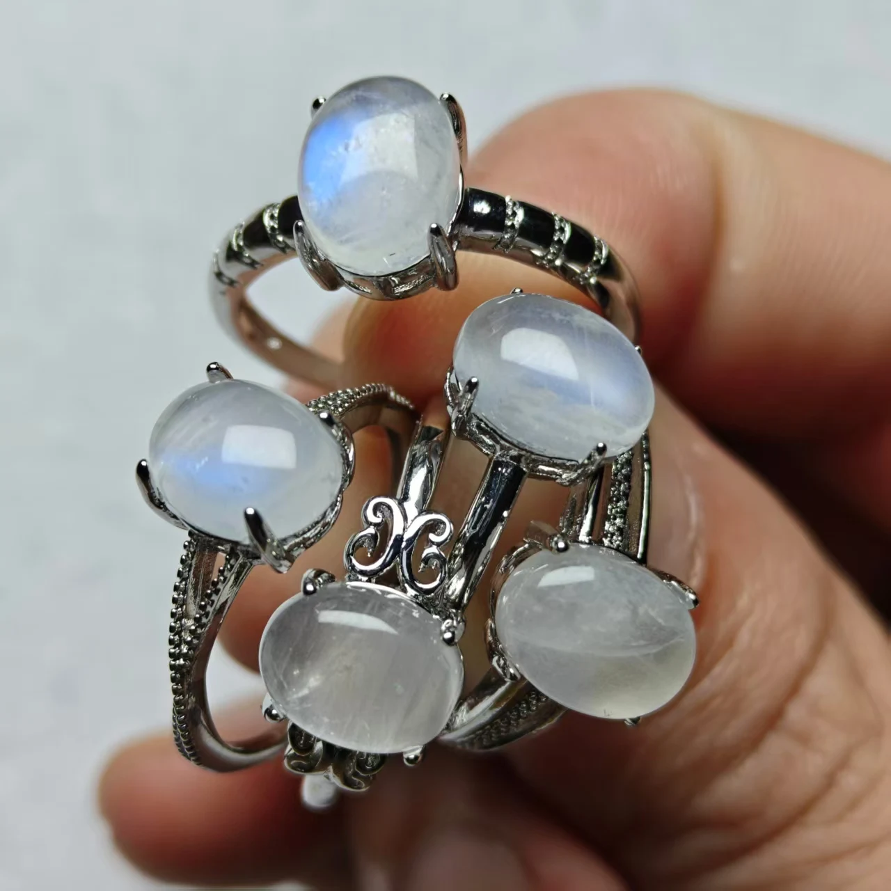 Natürlicher Mondstein-Kupferring mit Verstellbarem Verschluss, mit Personalisiertem Labradorit-Design und Hochwertigem Ringstil – Detail 6