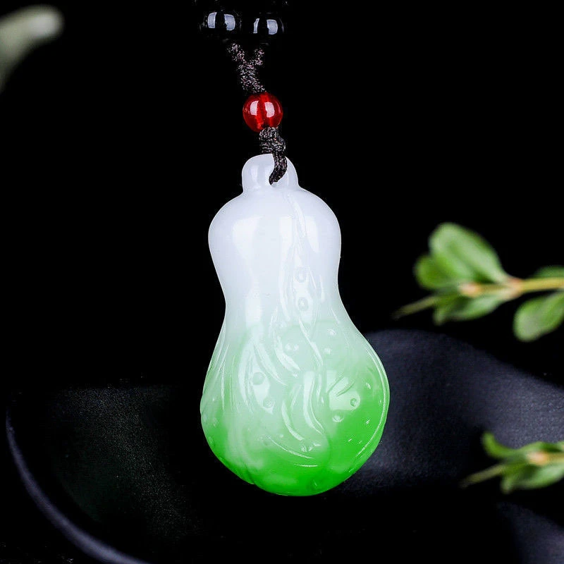 Emerald Green White Green Dual Color Cabbage Pendant for Men and Women's Baifang Laicai Exquisite Pendant