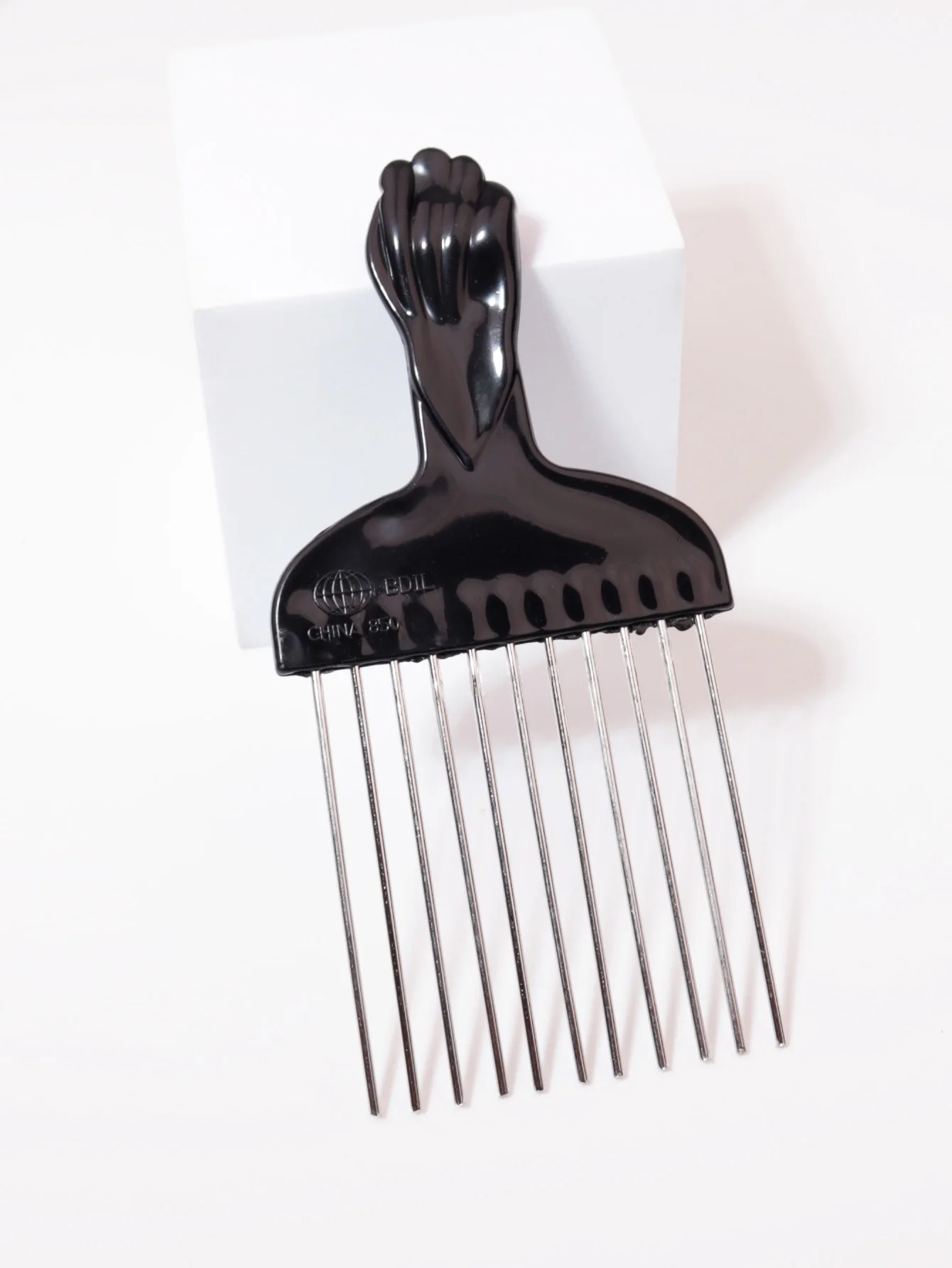 

Stainless steel African comb, making hair full and smooth, reducing frizz, suitable for curly and thick African hair