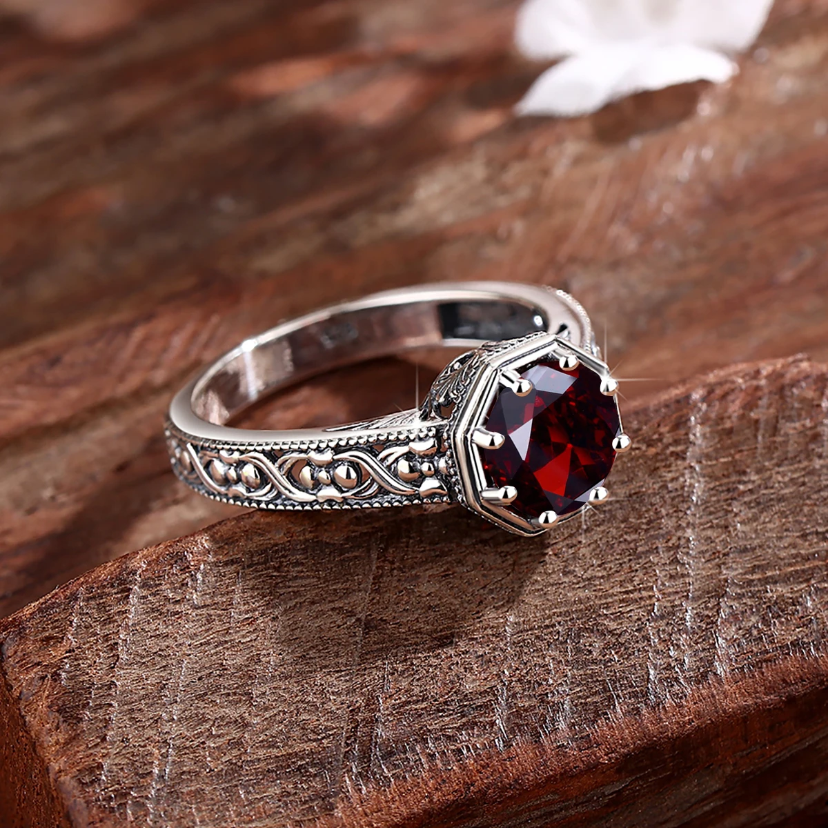 

Real 925 Sterling Silver Birthstone Rings for Man Woman Fashion Octagon Emerald Garnet Crystal Argentum Gems Handmade Jewelry
