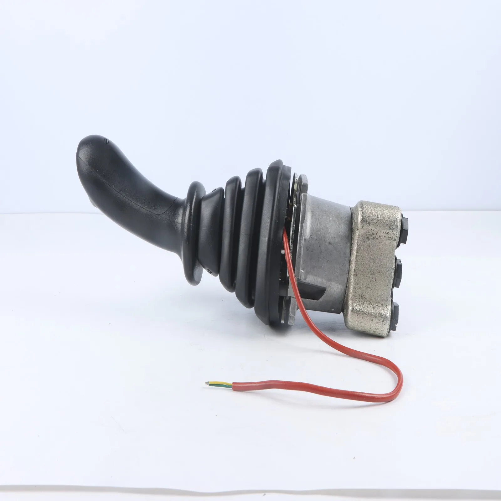 วาล์วควบคุมจอยสติ๊กขวา สำหรับรถ JCB 1CX 160 180T 190 1110 25/220626 ตัวจ่ายไฮดรอลิก