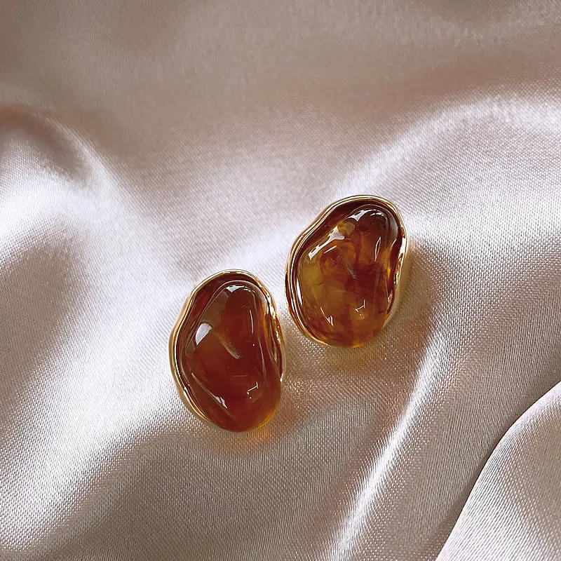 Vintage Women's Earrings Amber Resin Irregular Geometry Simple French Small Stud Earring Korean Japan style Brown Stone Crystal