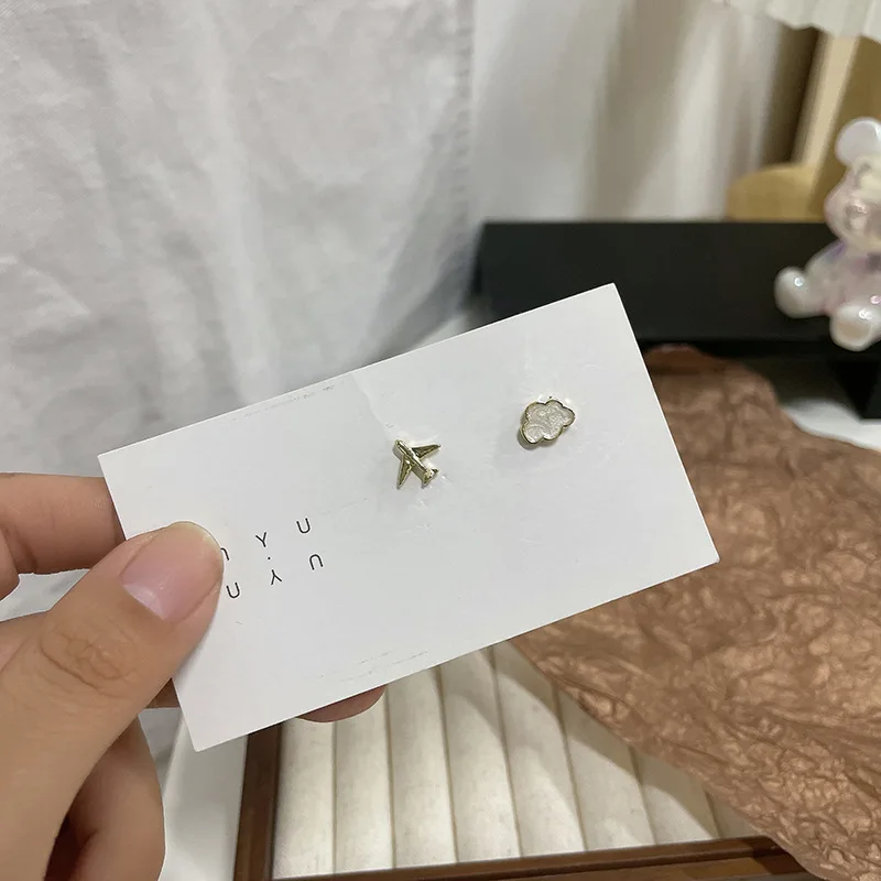 Cloud Sweet Small Plane Korean Earings For Girl And Women Asymmetric Funny Fall Earrings European fashion Stud earring серьги