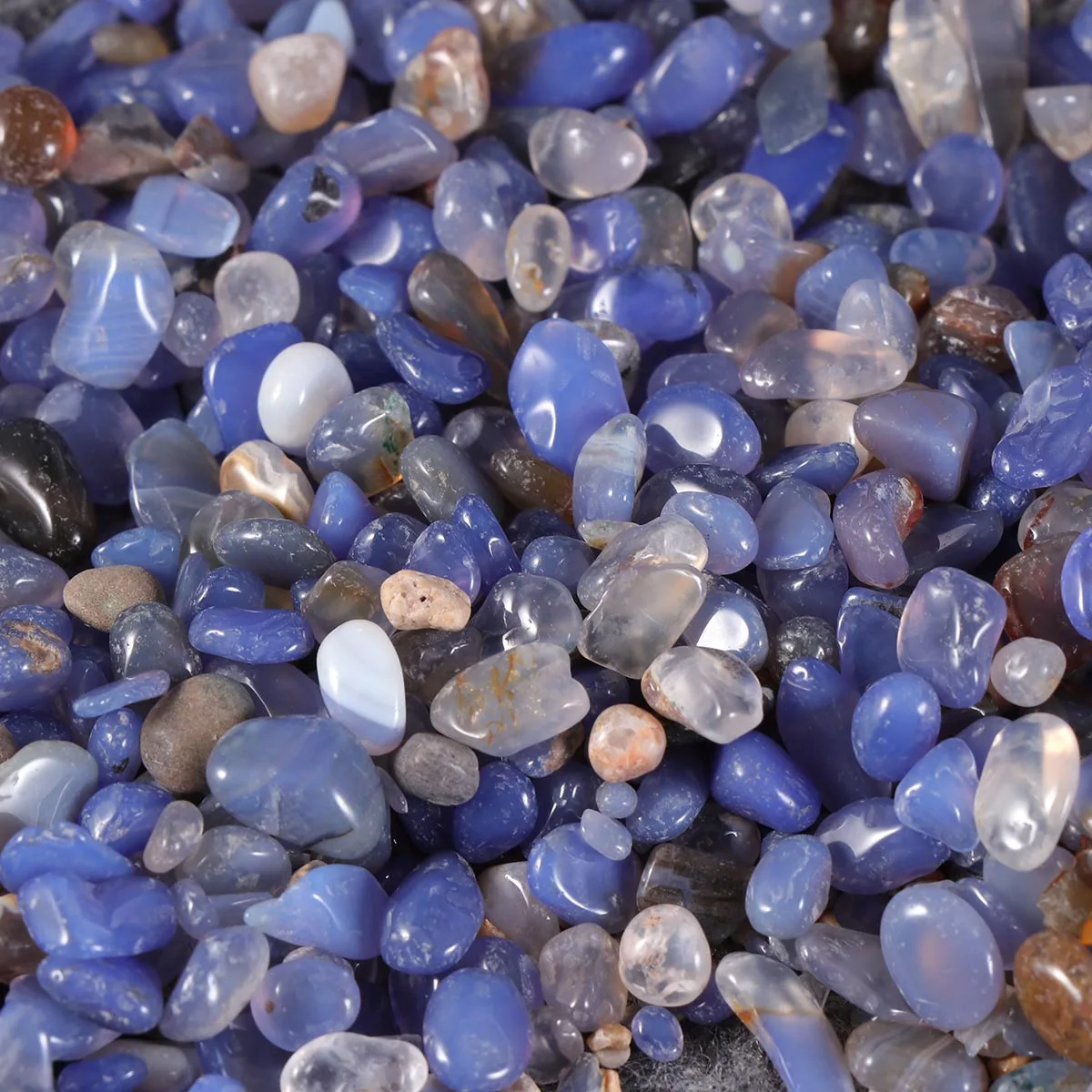 

Irregular Shape Blue Agate Tumbled Stones Natural Chips for Fish Tank Aquarium Crystal Decor Home Office DIY Crafts