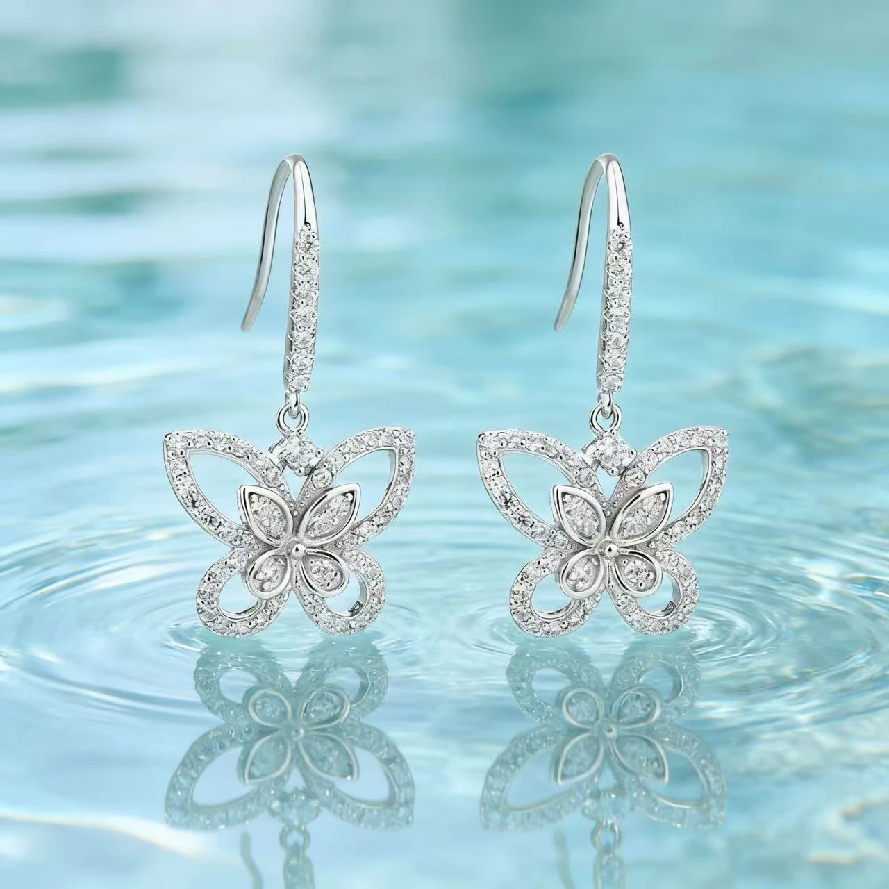 

Hot Selling Classic Ladies' Bow Earrings Luxurious Silver Charming Shine Exquisite Moissanite Festival Anniversary Gift