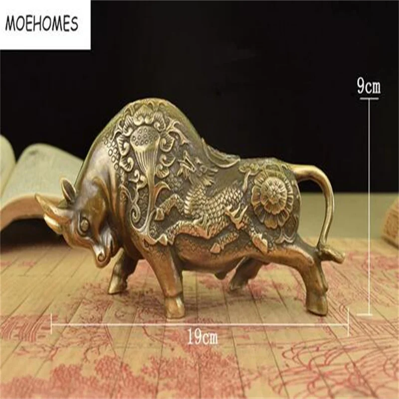 CHINA OLD MESSING HANDLE CUTTING FIGHT Cow WEAR DRAGONS LOTUS STATUE metal handicraft home textiles