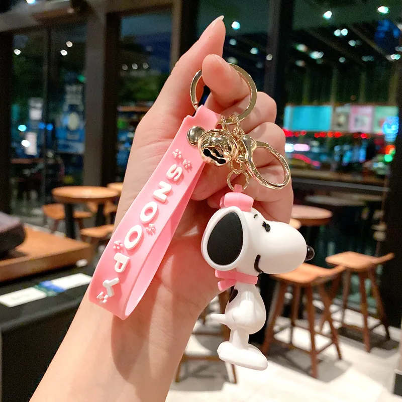العصرية سنوبي سلسلة مفاتيح من الكرتون Kawaii المدرسية سحر قلادة حقيبة الأزياء والمجوهرات سيارة المفاتيح هدية للفتيات اللعب