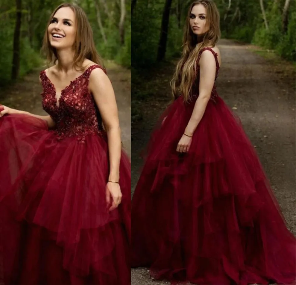 Wine Red Lace Wedding Evening Dresses A Line V Neck Ruffle Tiers Skirt Plus Size Formal Guest Party Prom Gowns Robe De Mariée