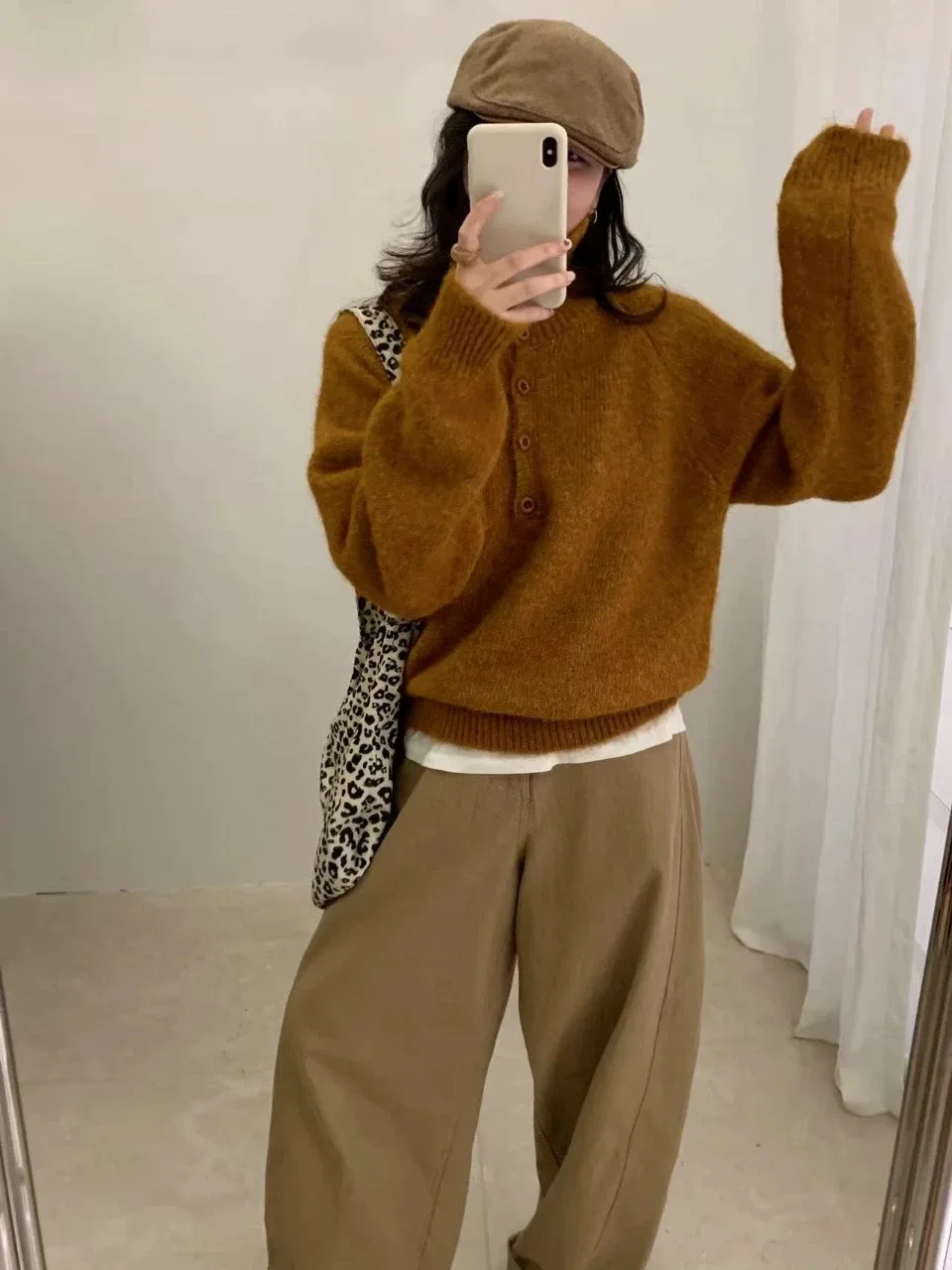 Koreanischer SLE-Strickpullover mit lockerer Passform und hohem Kragen und Knopf für Damen, weich, warm, lang, Sve-Top, bezaubernd, vielseitig