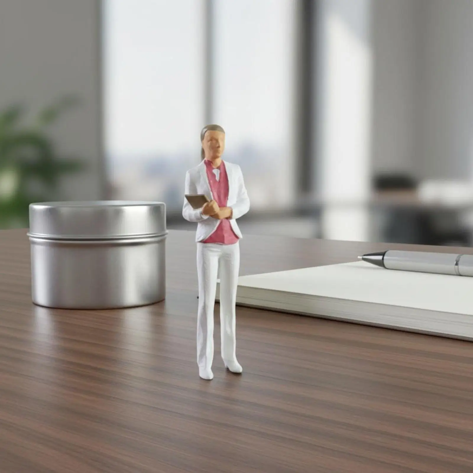 Resin Secretary Figurine Miniature People for Architectural Model Sand Table Photography Prop Craft Art
