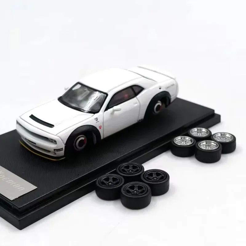 

Fine works Diecast 1:64 Scale Demon's Alloy Simulation Car Model Static Collection Decorated Holiday Gift Toy Souvenir Gift