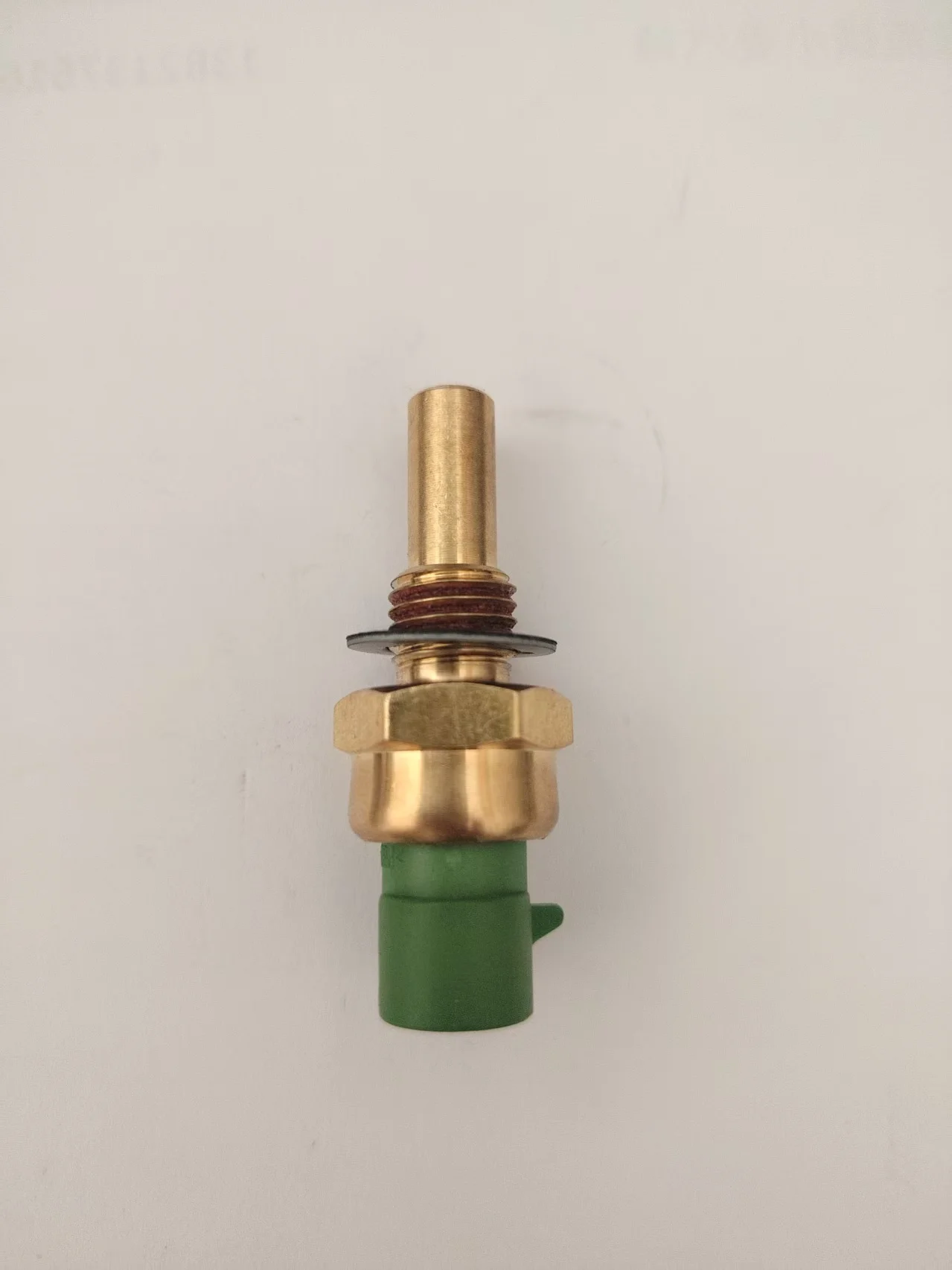 

24105466 24109278 24107860 Suitable for Buick Chevrolet 1.5L Models Water Temperature Sensor Water Temperature Plug Water Temperature Sensor