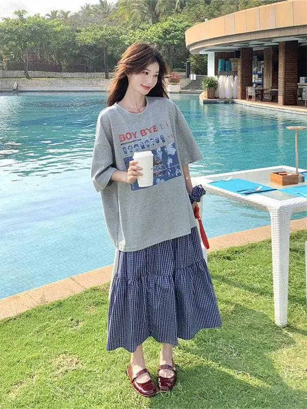 

plus Size Casual Summer Outfit Women's Short Sleeve T-Shirt Plaid Skirt Two-Piece Set Comfortable Loose Fit round Neck