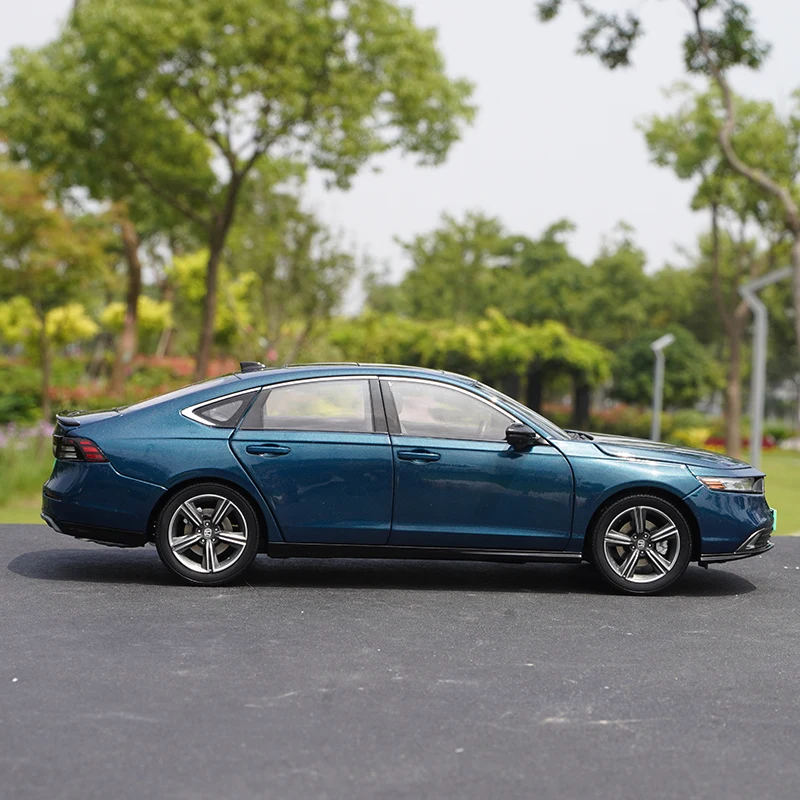 

1:18 Original GAC Honda Accord Model 2023 11th Generation ACCORD E: PHEV Hybrid Car Model