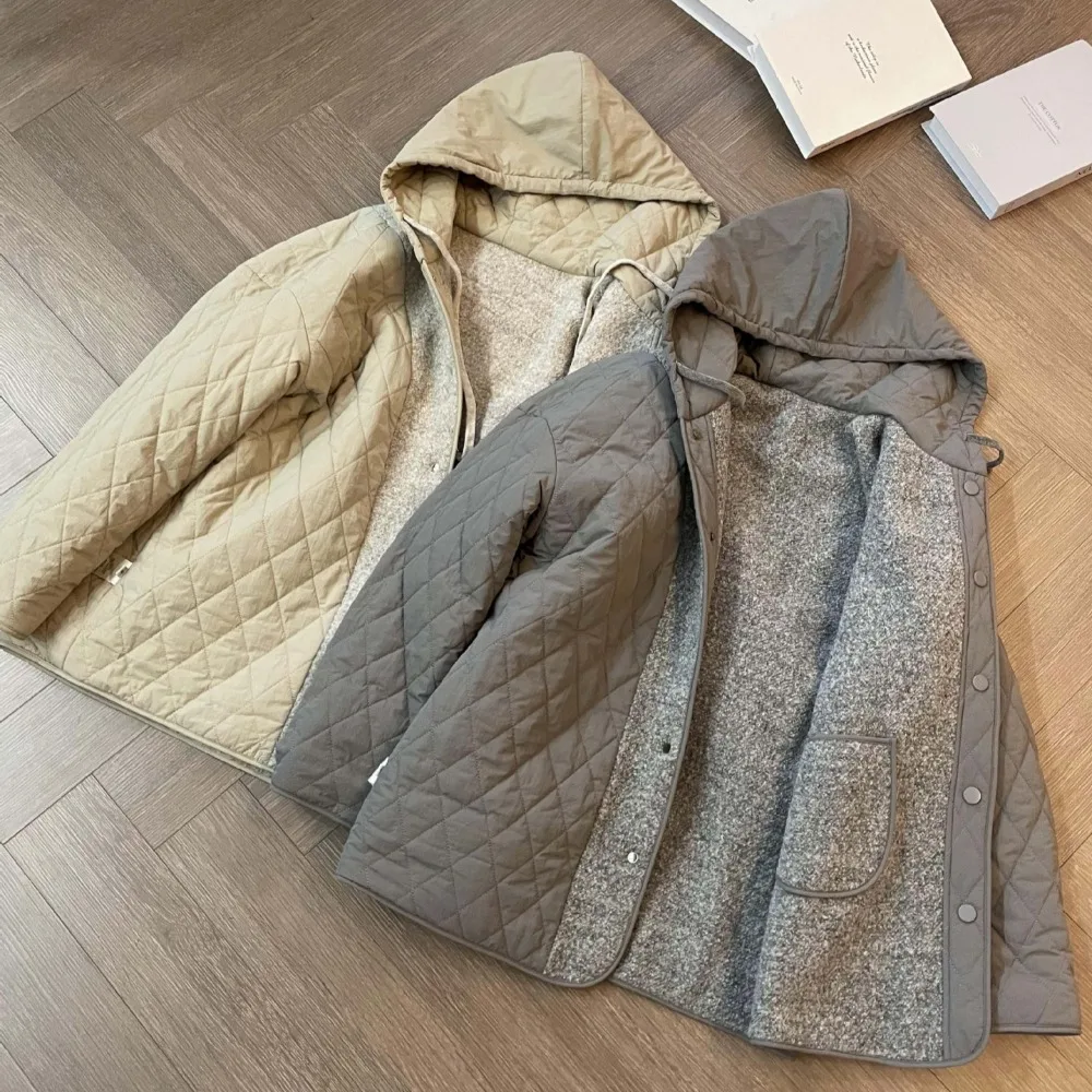Autumn and Winter Hooded Lamb Wool Quilted Coat for Women