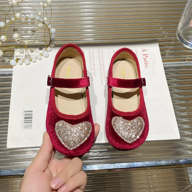 Girls Shoes 2023 Autumn Kids Fashion Brand Mary Jane Dress Dance Ballet Princess Sandals Toddler Flats Heart Glitter Soft Sole