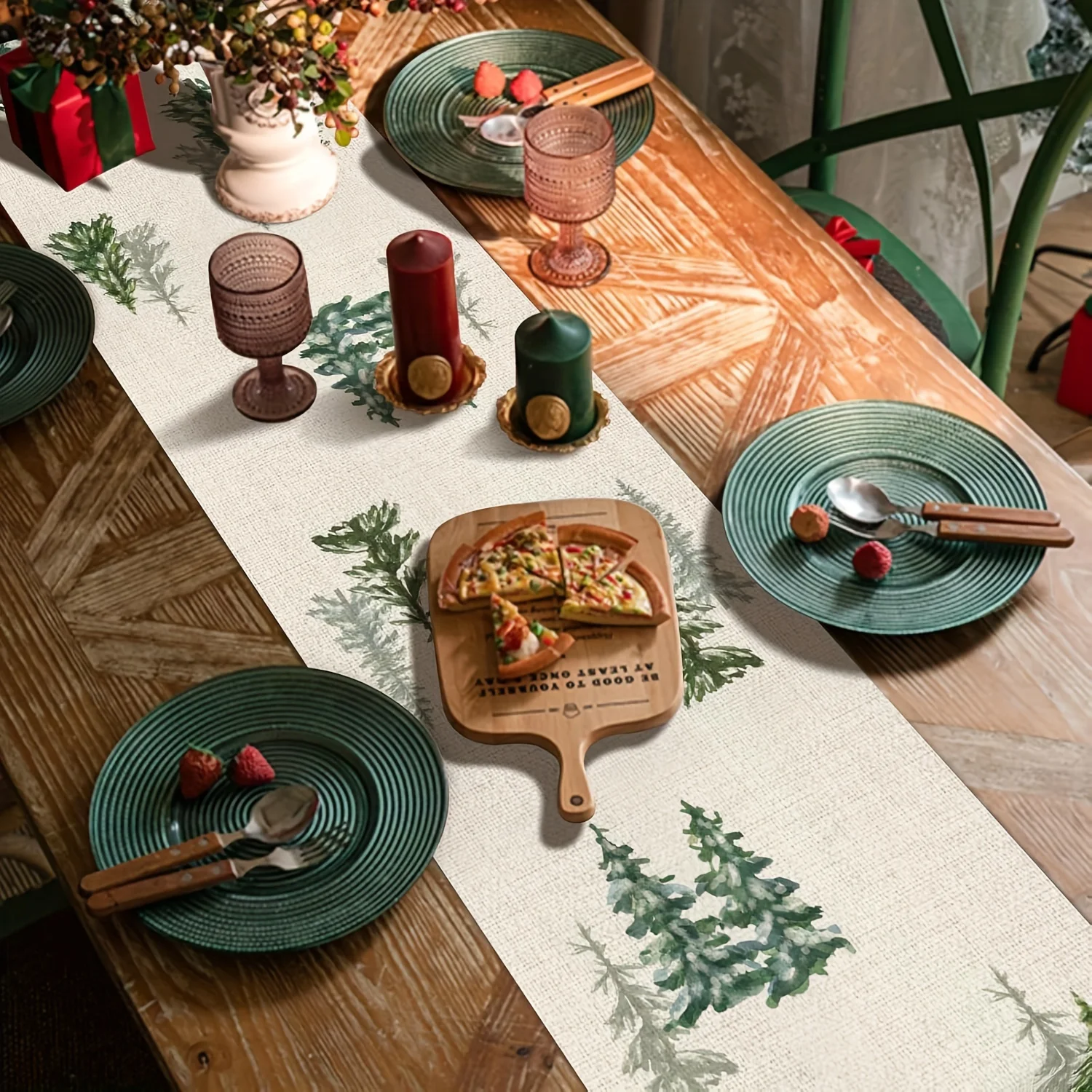 1 Piece of Winter Forest Themed Table Runner, Watercolor Painted Reindeer, Cedar and Cardinal Pattern on White Background, Suitable for Christmas Home Banquets, Winter Parties, Pastoral B&Bs, Literary Cafes, Home Decorations, Handicraft Markets, Natural Tea Rooms, Holiday Decorations